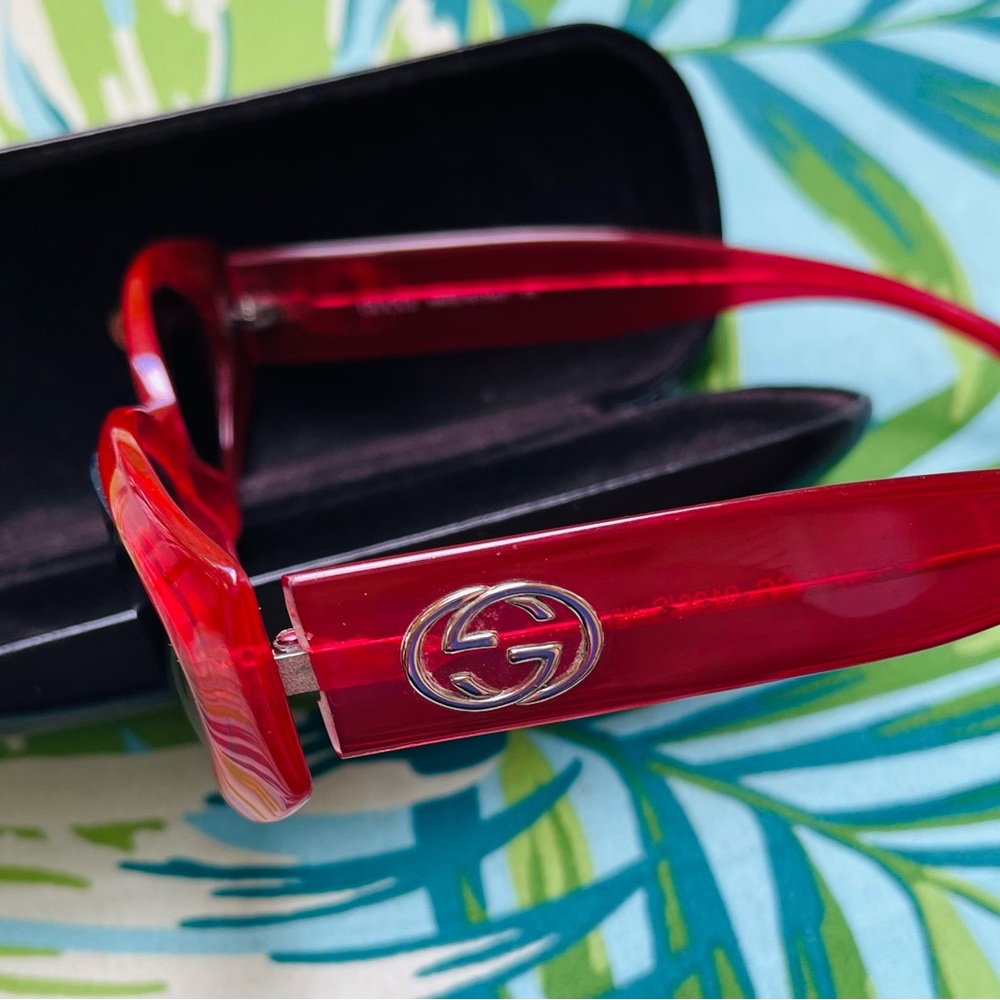 Gucci Bold Red Women's Sunglasses - Picture 6 of 7